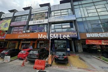 The Trillium @Lake Fields