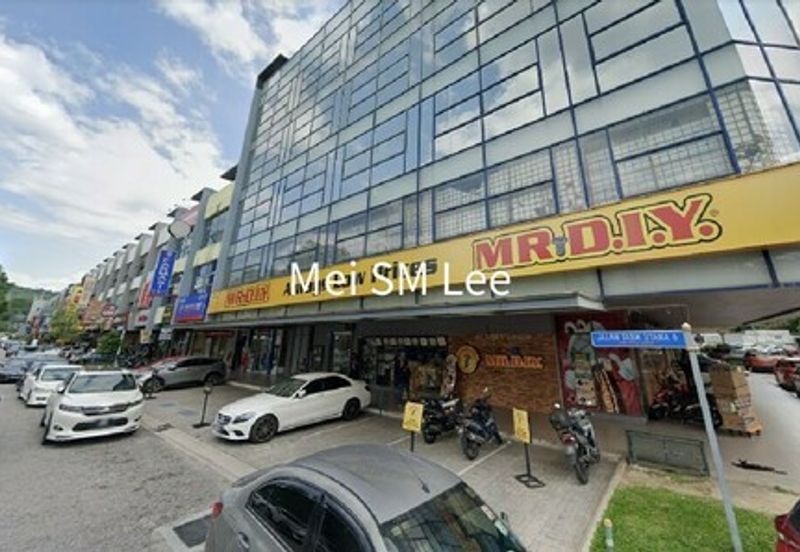 The Trillium @Lake Fields