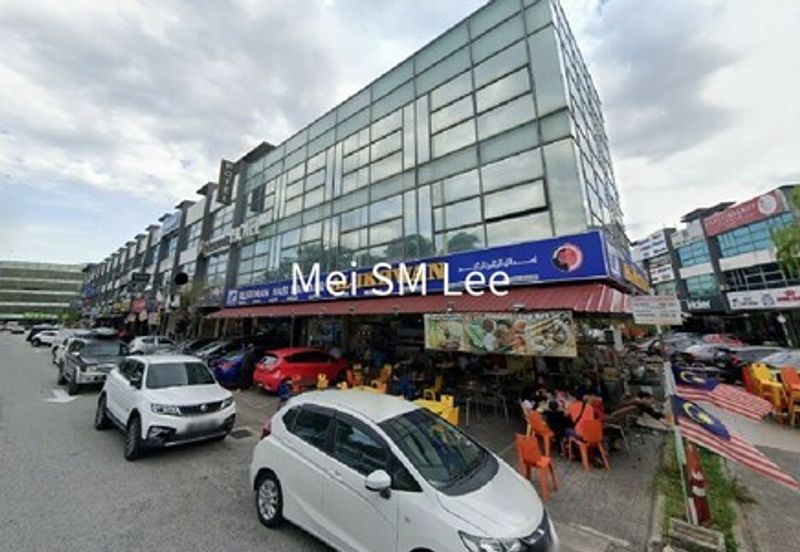 The Trillium @Lake Fields