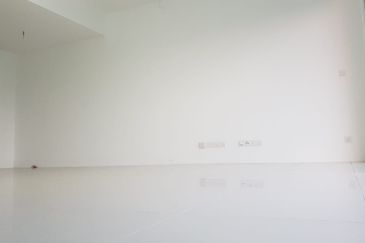 Lakefront Condominium | Emerald Hills @ Alam Damai