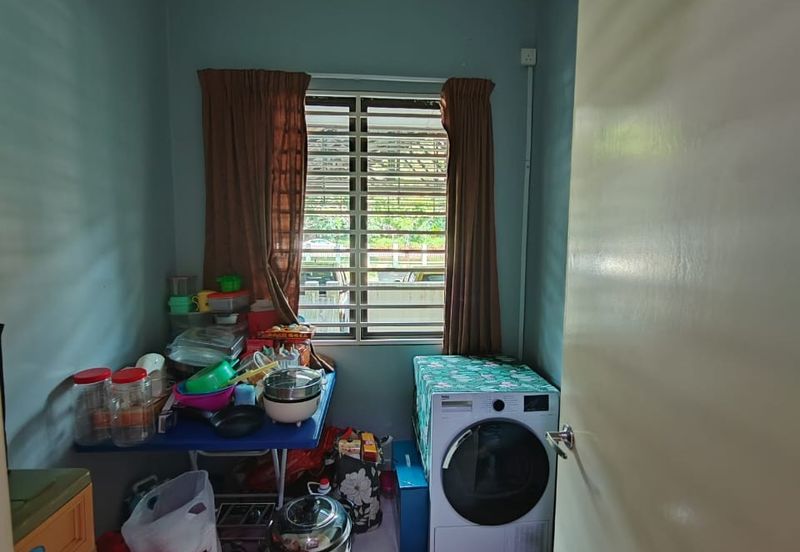 Avenue 2, Lake Valley