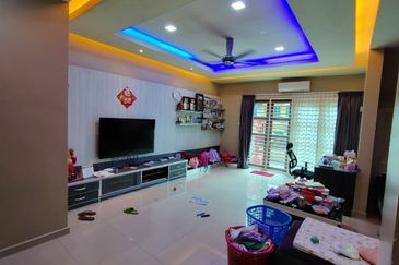 Avenue 2, Lake Valley