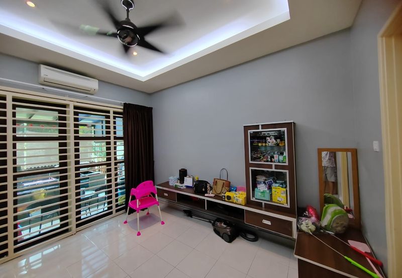 Avenue 2, Lake Valley