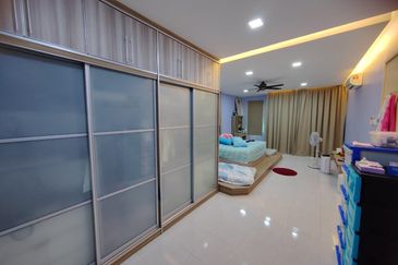 Avenue 2, Lake Valley