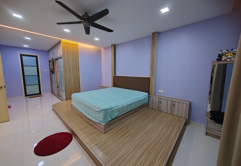 Avenue 2, Lake Valley