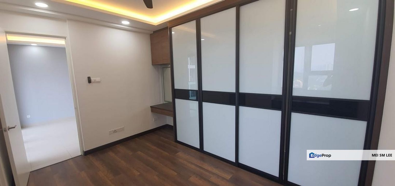 3 Bedrooms Service Residence @ Symphony Tower, Balakong, Selangor, Cheras