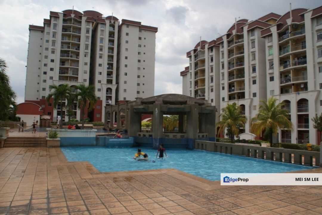 Partial Furnished 3 Bedrooms Condo @ Ketumbar Hill, Cheras, Kuala Lumpur, Cheras