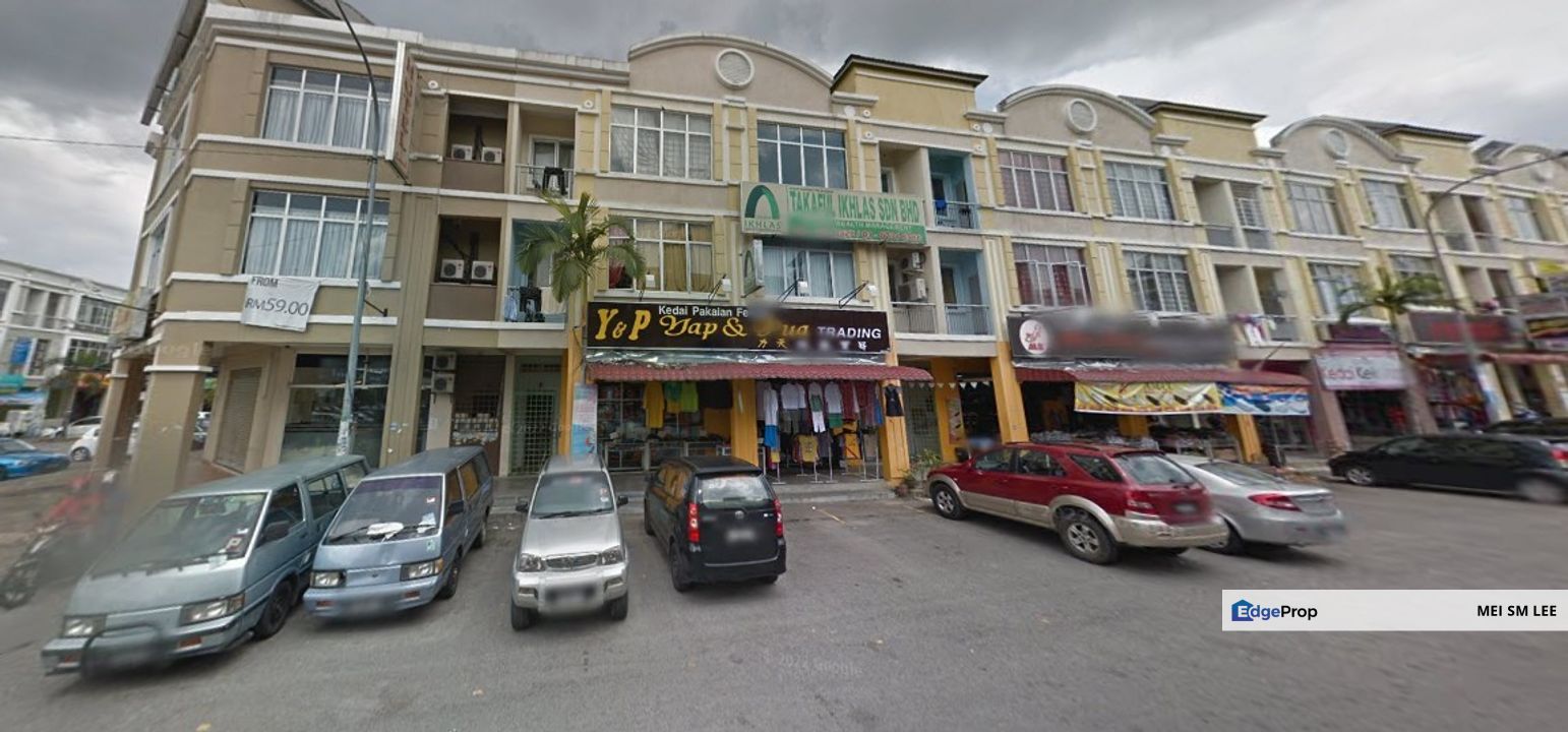 End Lot Ground Floor Shoplot @ Reko Sentral, Kajang, Selangor, Kajang