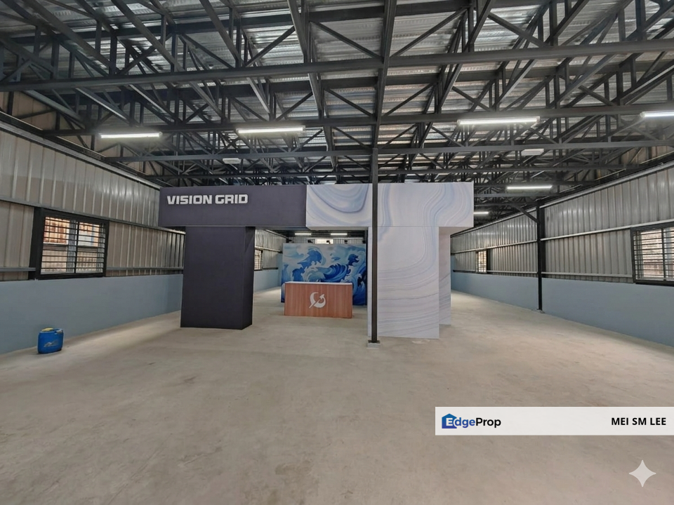 5600 sf Kampung Bersatu Batu 13 Puchong 2 Storey Factory with Office Space, Selangor, Puchong