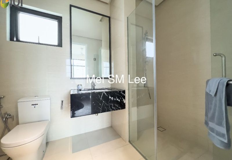 Oxford Residences @ Pavilion Embassy