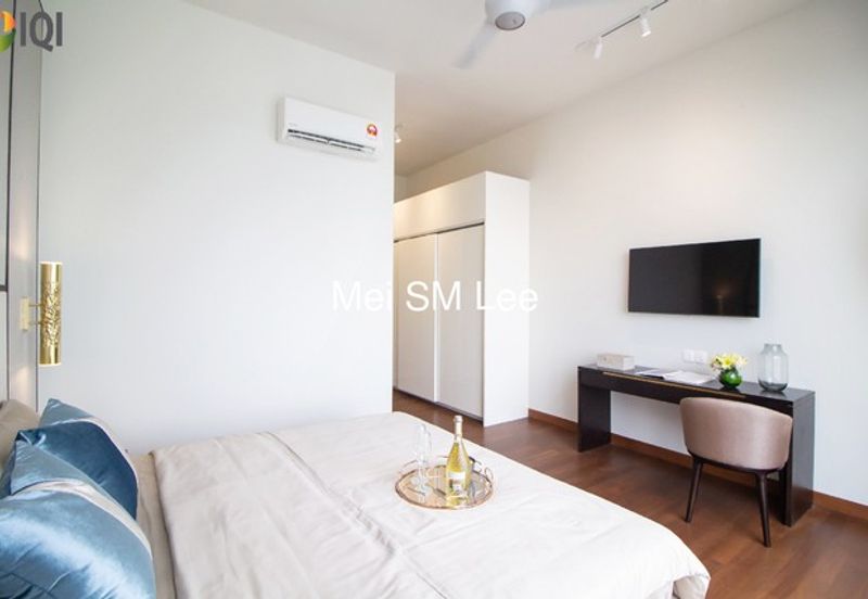 Pavilion Embassy Residence