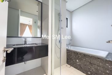 Pavilion Embassy Residence