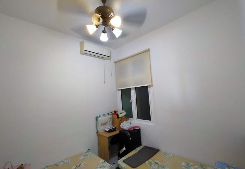 Royal Regent Sri Putramas III