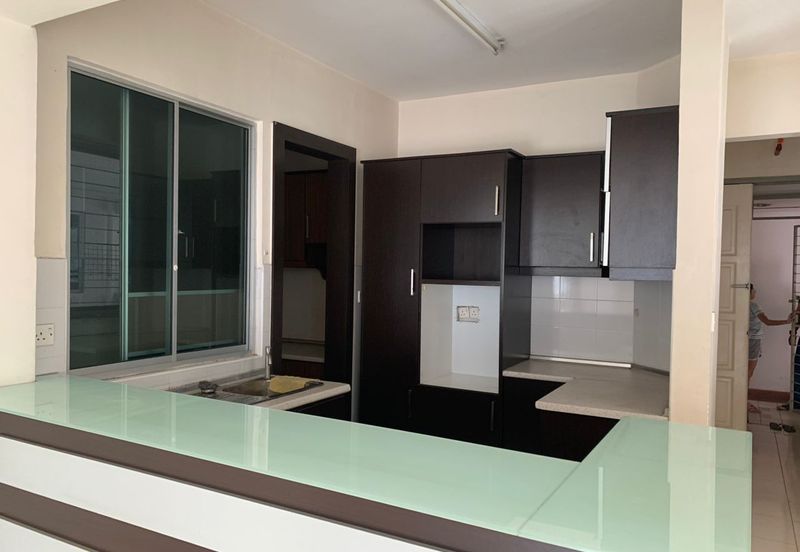 Perdana Emerald Serviced Apartment