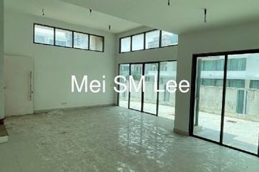 Villa 33, Bukit Manda'rina