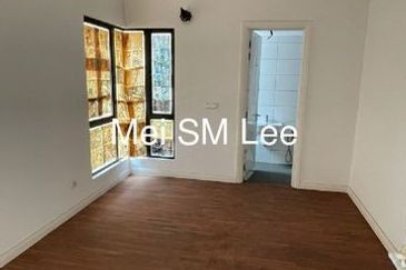 Villa 33, Bukit Manda'rina