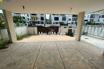 Villa 33, Bukit Manda'rina