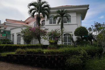 Tropicana Golf & Country Resort