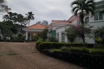 Tropicana Golf & Country Resort