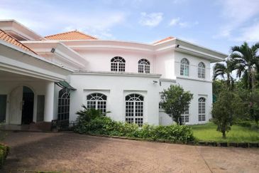 Tropicana Golf & Country Resort