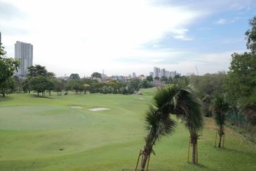 Tropicana Golf & Country Resort