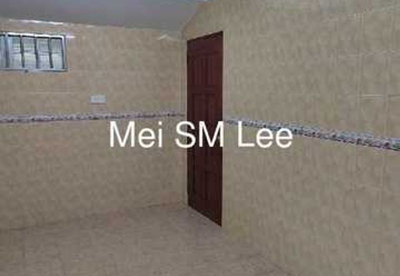 Jalan Suasana, Bandar Tun Hussein Onn