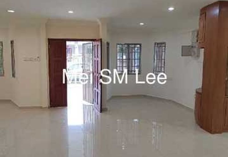 Jalan Suasana, Bandar Tun Hussein Onn