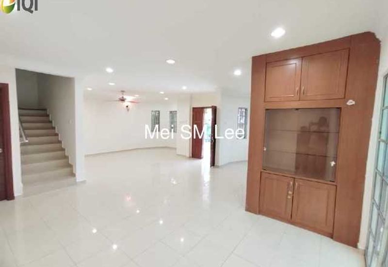 Jalan Suasana, Bandar Tun Hussein Onn