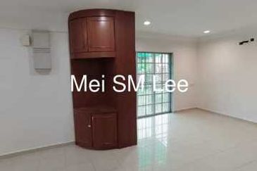 Jalan Suasana, Bandar Tun Hussein Onn