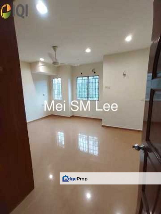 Jalan Suasana, Bandar Tun Hussein Onn, , 