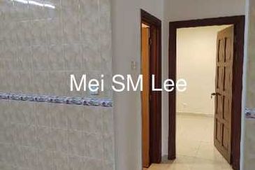 Jalan Suasana, Bandar Tun Hussein Onn