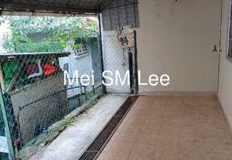 Jalan Suasana, Bandar Tun Hussein Onn