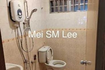 Jalan Suasana, Bandar Tun Hussein Onn