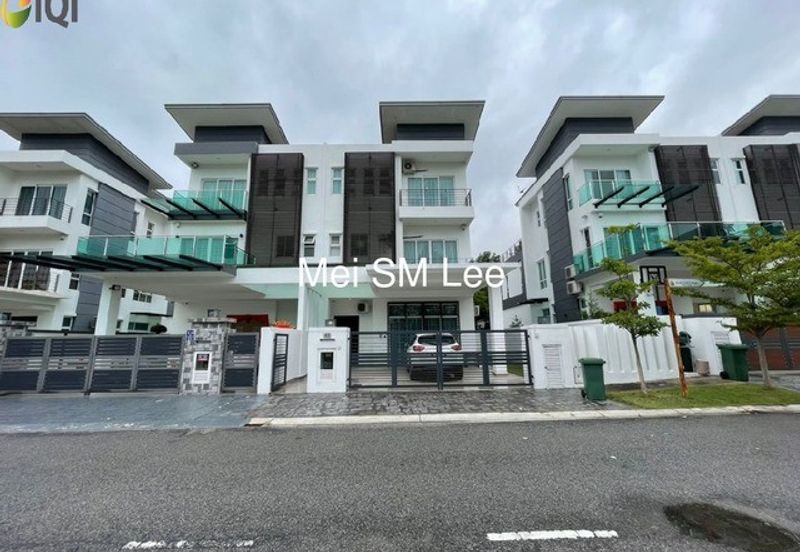 Suria Villa @ Sungai Long