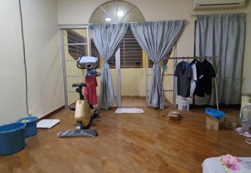 Facing North East 2 Storey Terrace @ Bandar Puteri 12, Puchong