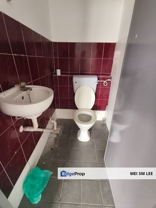 1.5 Storey Factory - Selesa Jaya Industrial Park, Balakong, Selangor, Balakong