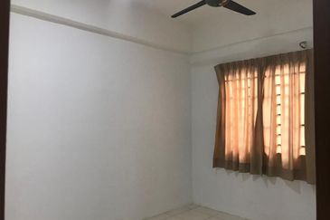 Green Suria Apartment