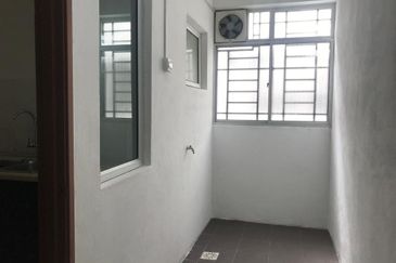 Green Suria Apartment