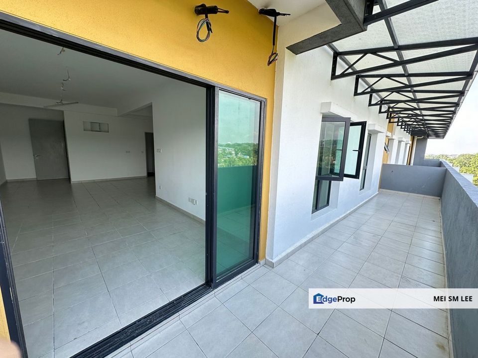 3 Bedrooms Service Residence @ JRK Senesta, Semenyih, Selangor, Semenyih