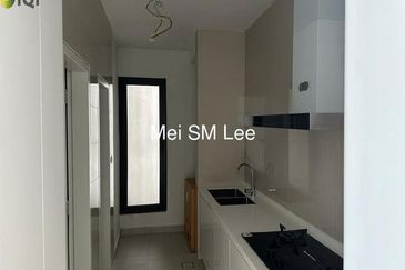 Mayfair Residences @ Pavilion Embassy