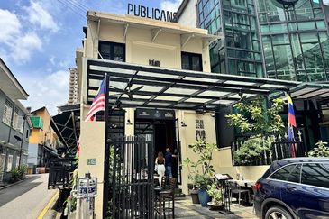 3 Storey Shoplot @ Changkat Bukit Bintang, Kuala Lumpur