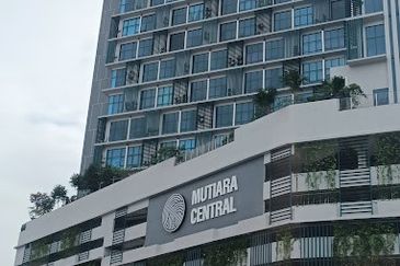 Mutiara Central
