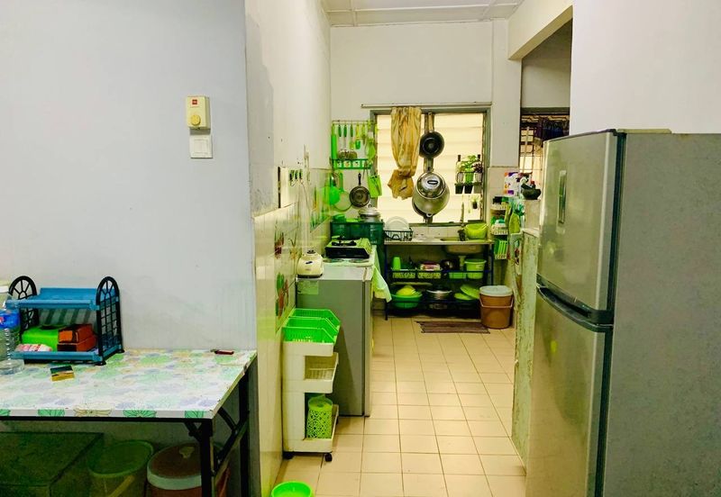 Pangsapuri Putra Raya