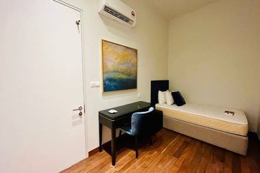 Oxford Residences @ Pavilion Embassy