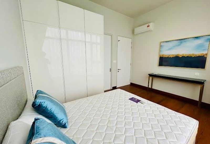 Oxford Residences @ Pavilion Embassy