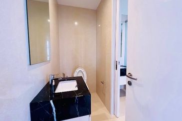 Pavilion Ceylon Hill