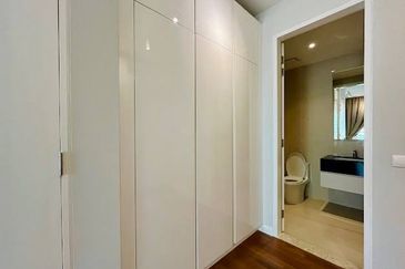 Pavilion Ceylon Hill