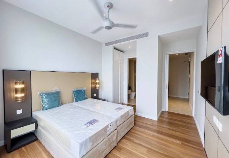 Pavilion Ceylon Hill