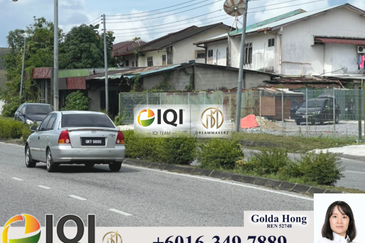 【FOR SALE】3rd 1/2 Mile Batu Kawa Main Road 1st Lot 3 Mixed Zone Lands For Sale