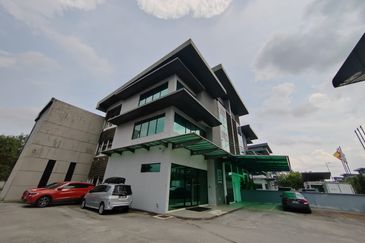 Bukit Jelutong Industrial Park